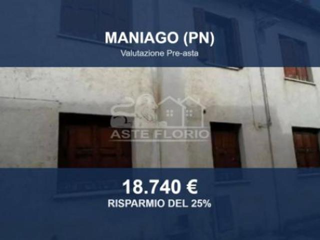Villa Indipendente in vendita a Maniago, Friuli-Venezia Giulia