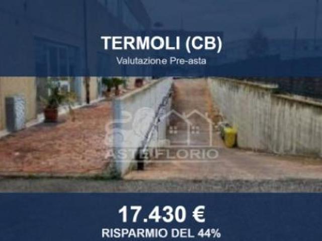 Capannone in vendita a Termoli, Molise