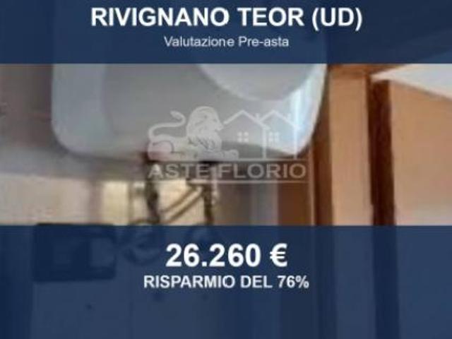 Locale Commerciale in vendita a Rivignano Teor / Rivignan Teôr, Rivignano