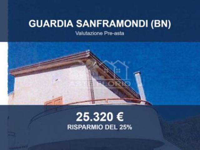 Capannone in vendita a Guardia Sanframondi, Campania