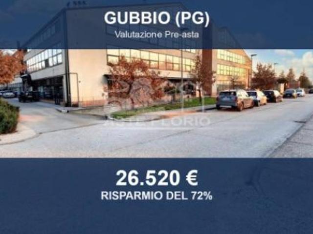 Locale Commerciale in vendita a Gubbio, Umbria