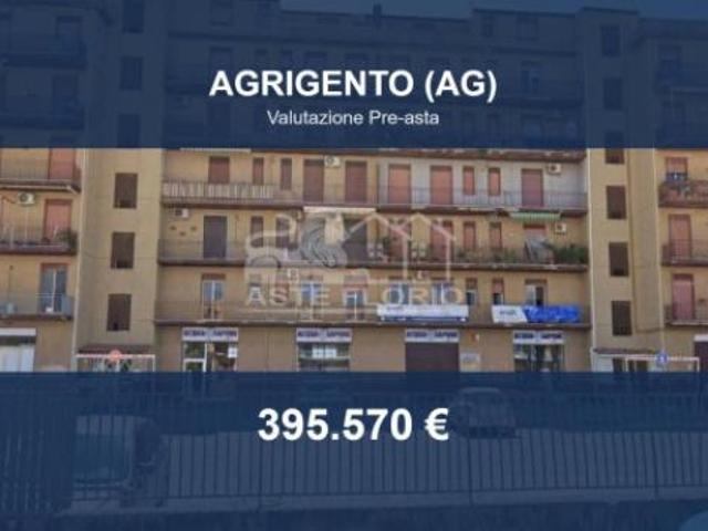 Capannone in vendita a Agrigento, Sicilia