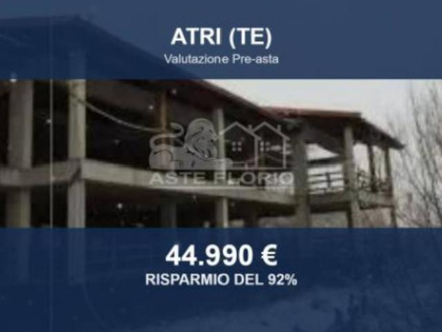 Villa Indipendente in vendita a Atri, Abruzzo