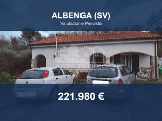 Villa Indipendente in vendita a Albenga, Liguria