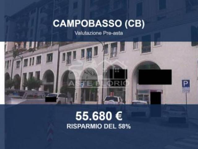 Locale Commerciale in vendita a Campobasso, Molise