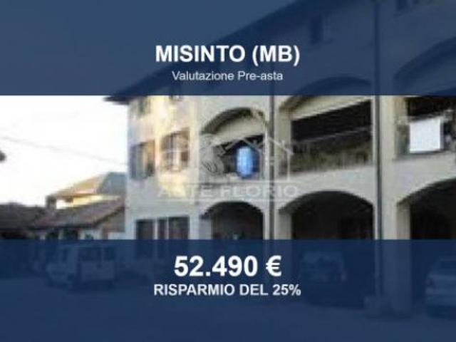 Capannone in vendita a Misinto, Lombardia