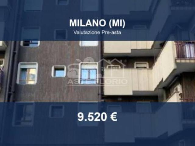 Box in vendita a Municipio 9, Milano