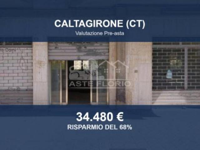 Locale Commerciale in vendita a Caltagirone, Sicilia