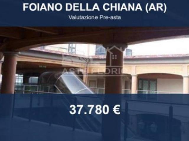 Locale Commerciale in vendita a Foiano Della Chiana, Toscana
