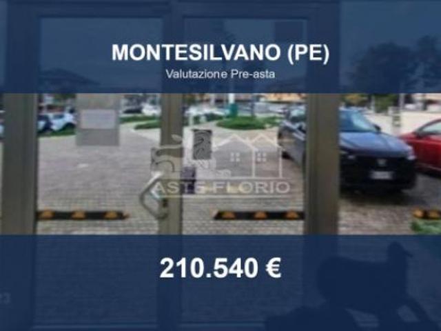 Locale Commerciale in vendita a Montesilvano, Abruzzo