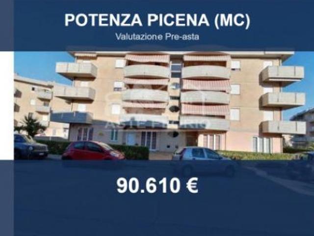 Appartamento in vendita a Potenza Picena, Macerata