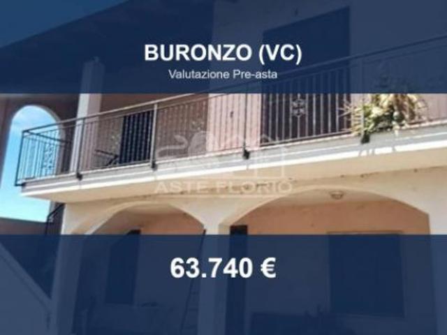 Villa Indipendente in vendita a Buronzo, Vercelli