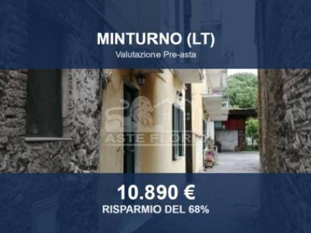 Capannone in vendita a Minturno, Lazio