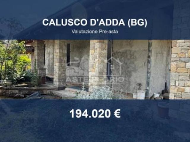 Villa Indipendente in vendita a Calusco D'adda, Lombardia