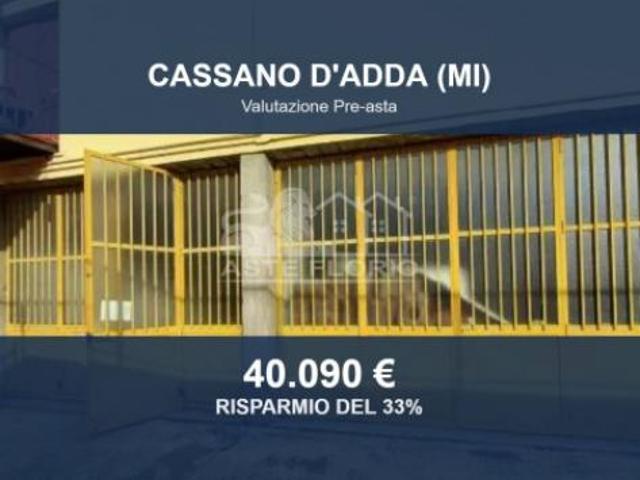 Locale Commerciale in vendita a Cassano D'adda, Lombardia
