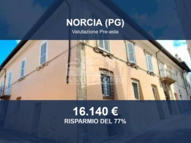 Capannone in vendita a Norcia, Umbria