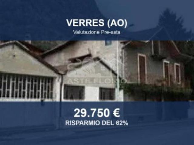 Locale Commerciale in vendita a Verres, Aosta
