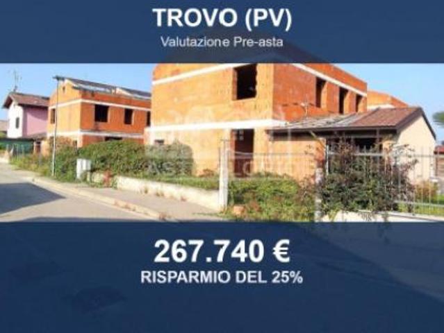 Villa Indipendente in vendita a Trovo, Lombardia