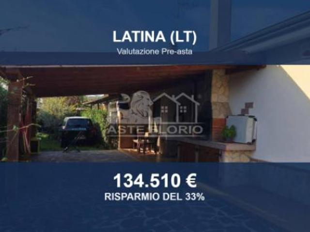 Villa Indipendente in vendita a Latina, Lazio