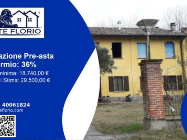Terreno in vendita a Vellezzo Bellini, Lombardia