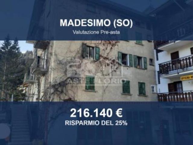 Capannone in vendita a Crestone, Madesimo