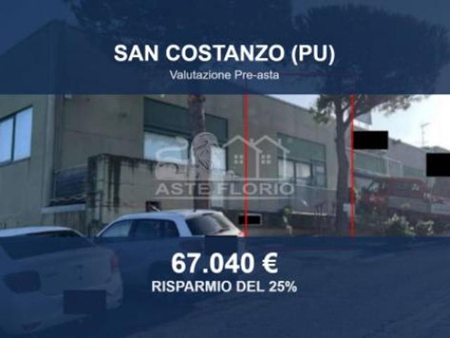 Locale Commerciale in vendita a Santa Croce, Marche