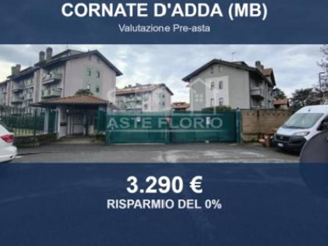 Capannone in vendita a Cornate D'adda, Lombardia