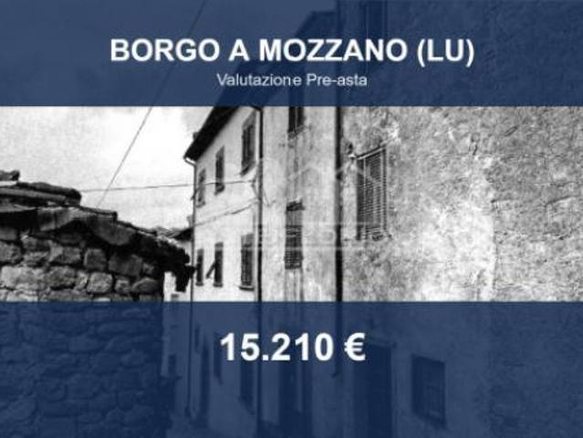 Villa Indipendente in vendita a Unione dei comuni Media Valle del Serchio, Borgo A Mozzano
