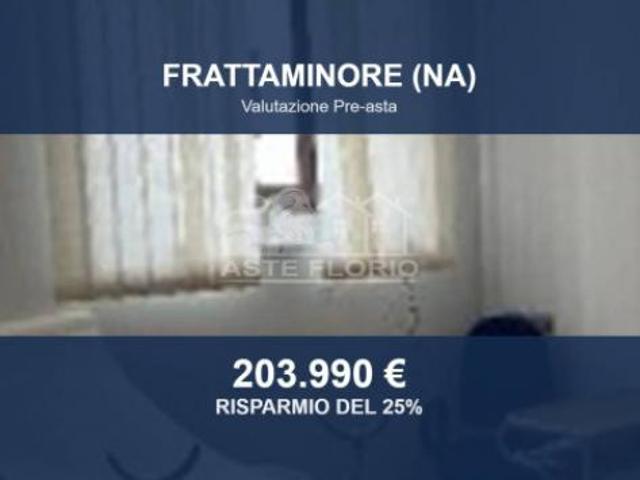 Ufficio in vendita a Frattaminore, Campania
