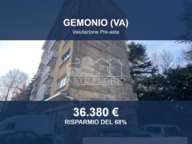 Appartamento in vendita a Gemonio, Varese