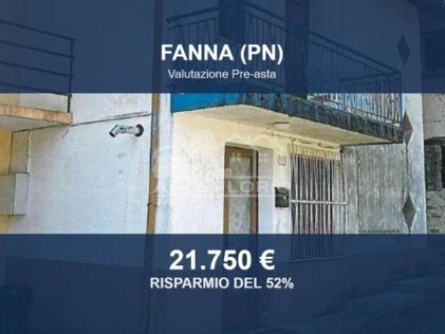 Villa Indipendente in vendita a Fanna, Friuli-Venezia Giulia