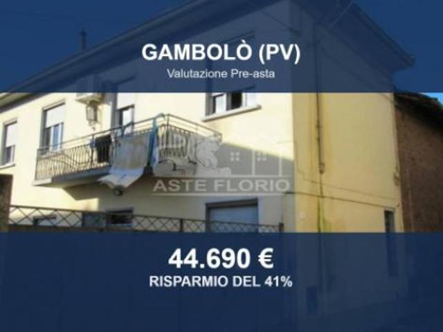Villa Indipendente in vendita a Gambolò, Pavia