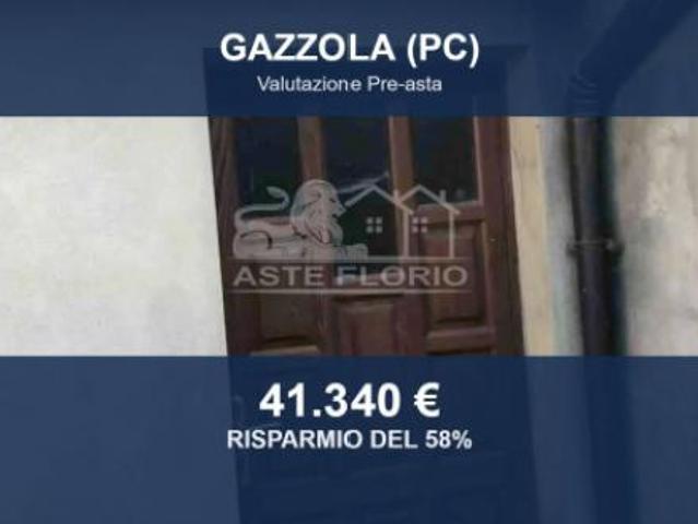 Villa Indipendente in vendita a Gazzola, Piacenza