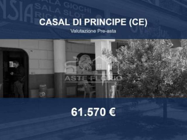 Locale Commerciale in vendita a Casal Di Principe, Campania