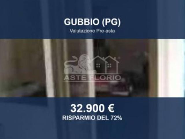 Locale Commerciale in vendita a Gubbio, Umbria