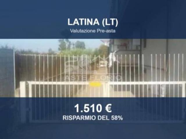 Box in vendita a Campo Boario, Latina