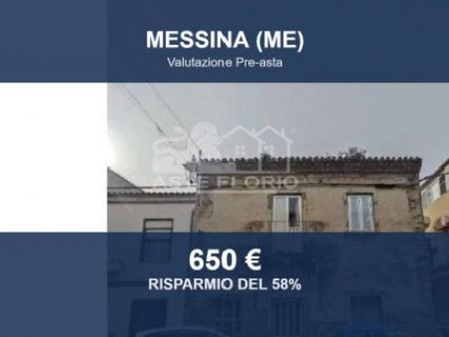 Capannone in vendita a Messina, Sicilia