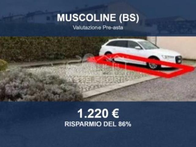 Box in vendita a Muscoline, Lombardia