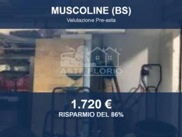 Box in vendita a Muscoline, Lombardia