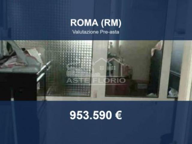 Capannone in vendita a Municipio Roma VII, Roma Capitale