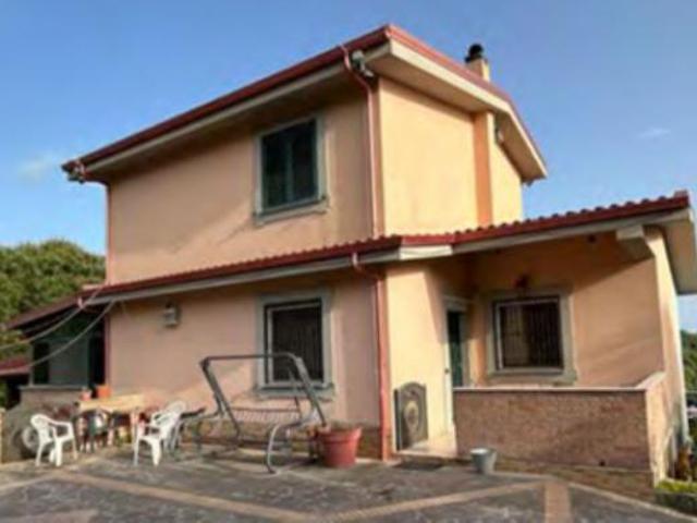 Capannone in vendita a Calabria, Catanzaro