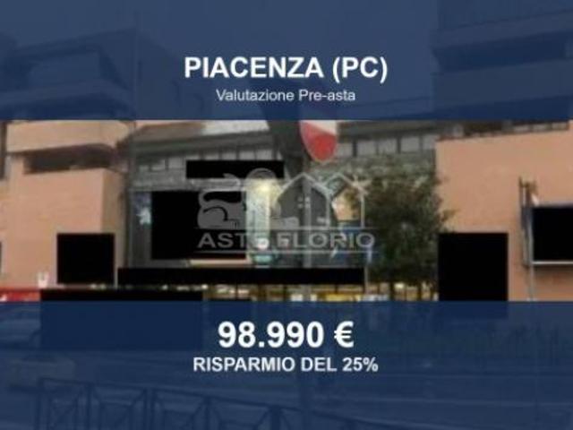 Ufficio in vendita a Piacenza, Reggio Emilia