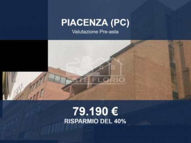 Ufficio in vendita a Piacenza, Reggio Emilia