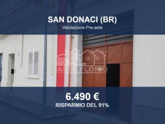 Locale Commerciale in vendita a Puglia, Brindisi