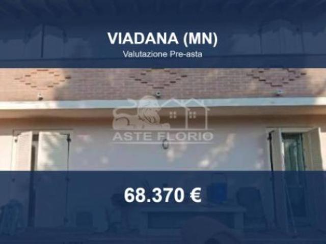 Villa Indipendente in vendita a Viadana, Lombardia