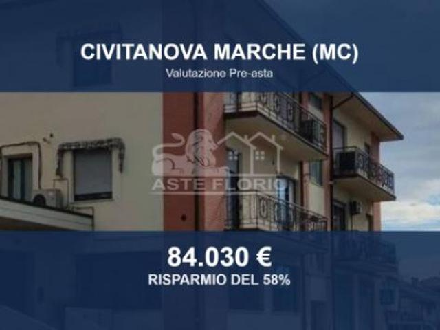 Ufficio in vendita a Marche, Macerata