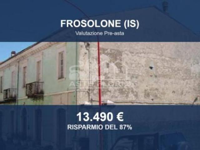 Locale Commerciale in vendita a Frosolone, Molise