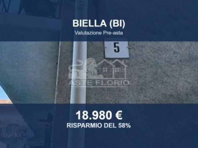 Villa Indipendente in vendita a Villaggio Gescal, Piemonte