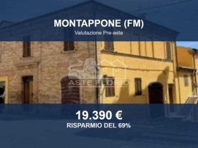 Locale Commerciale in vendita a Montappone, Fermo