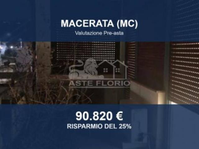 Ufficio in vendita a Marche, Macerata